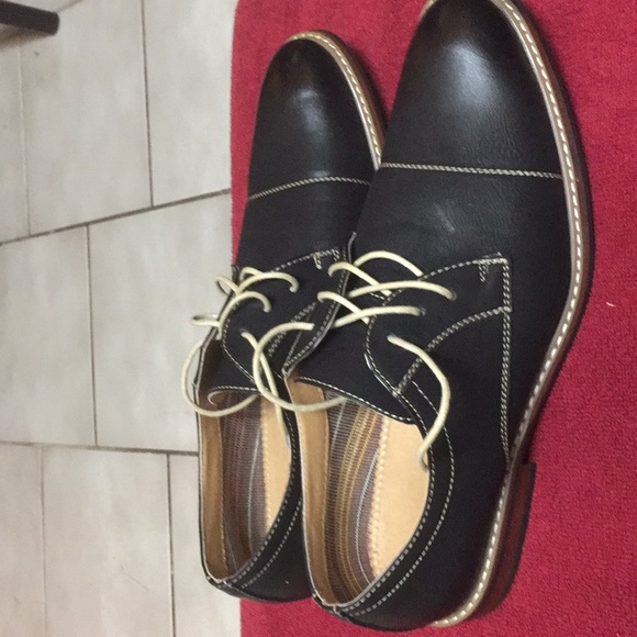 Men’s Dress Shoes - Picture 2 of 3